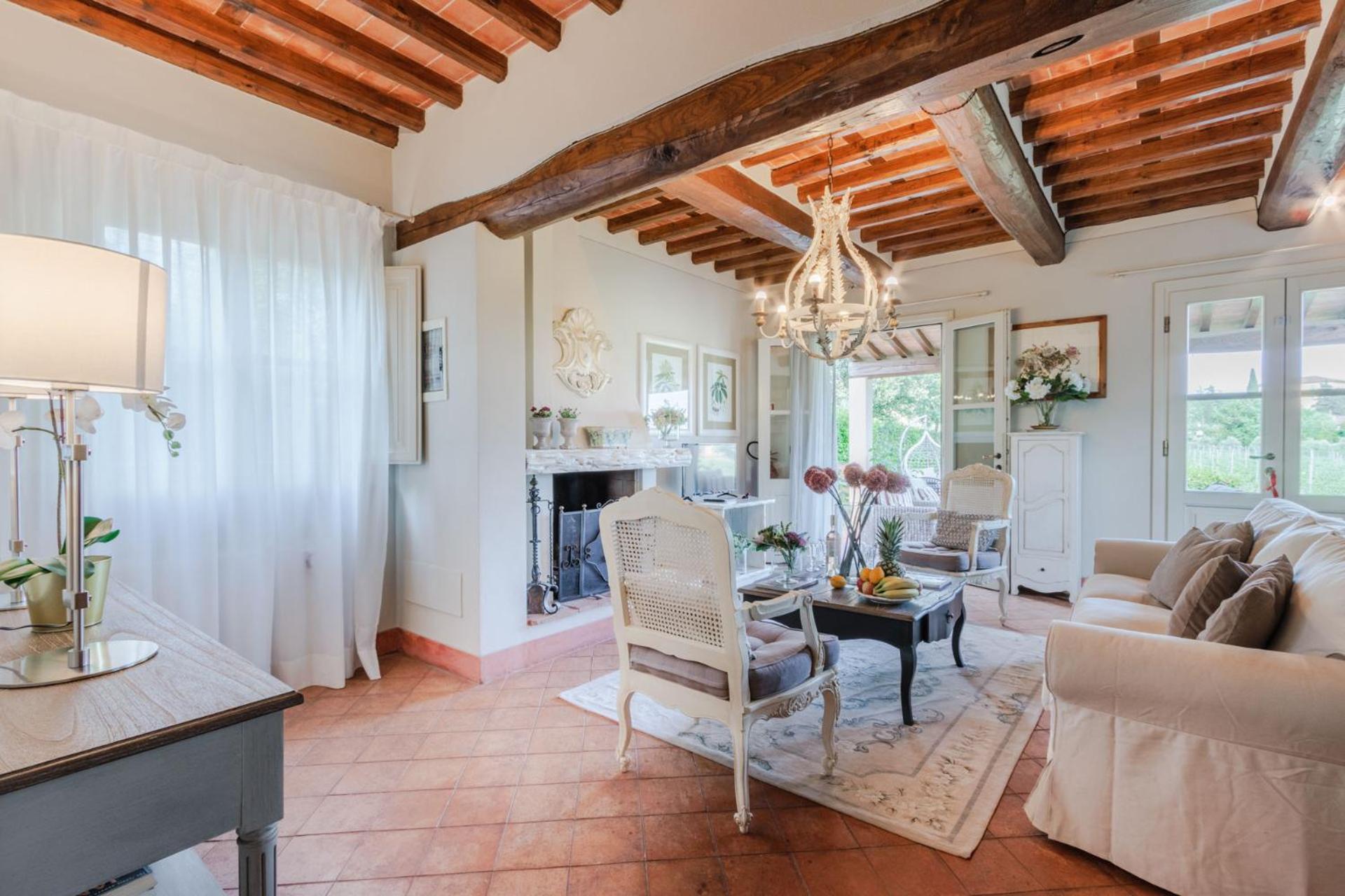 לוקה Cicale 3 Bedrooms Farmhouse With Shared Pool מראה חיצוני תמונה