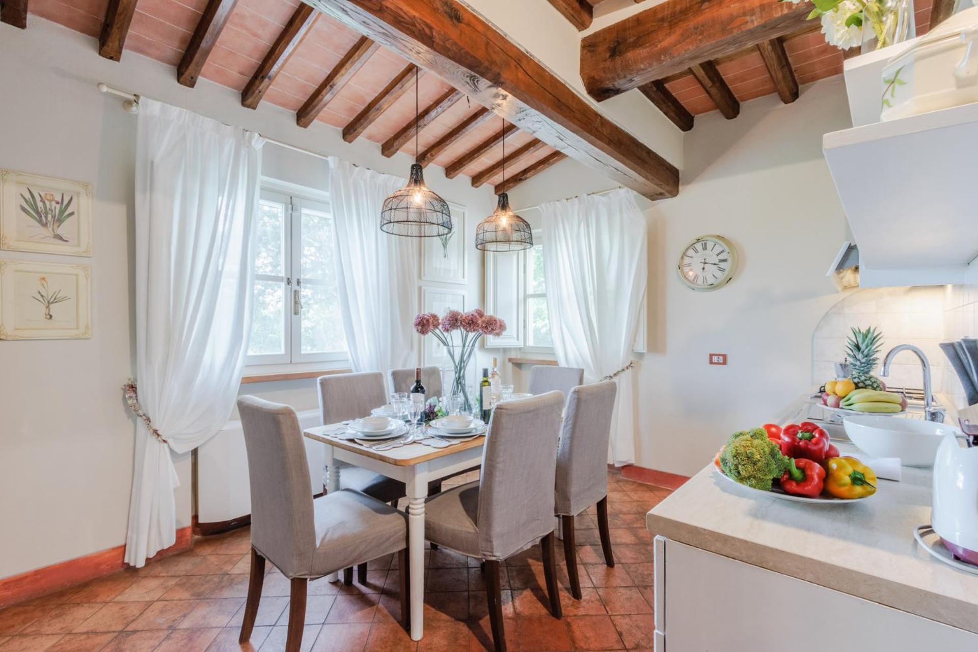 לוקה Cicale 3 Bedrooms Farmhouse With Shared Pool מראה חיצוני תמונה