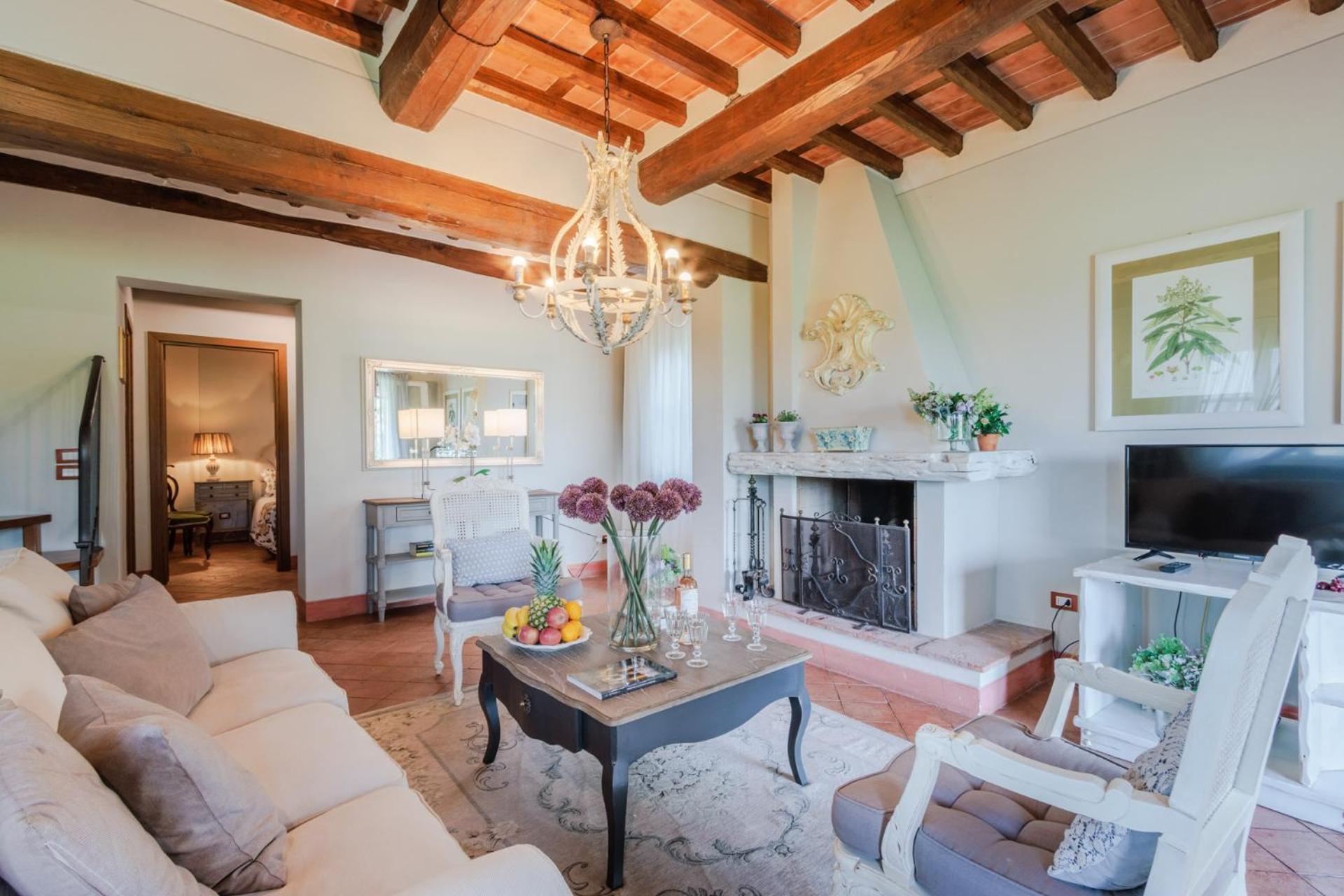 לוקה Cicale 3 Bedrooms Farmhouse With Shared Pool מראה חיצוני תמונה