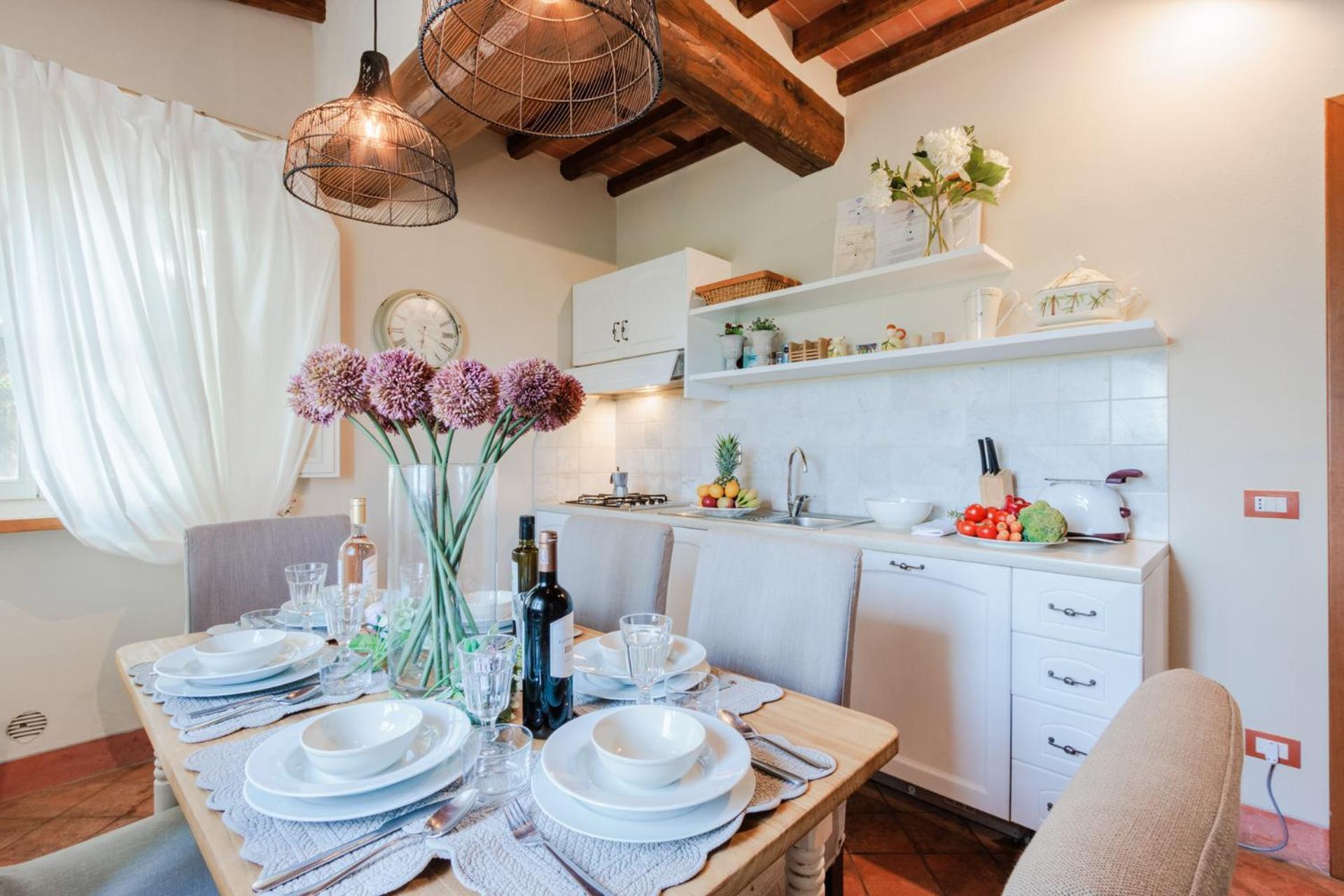 לוקה Cicale 3 Bedrooms Farmhouse With Shared Pool מראה חיצוני תמונה