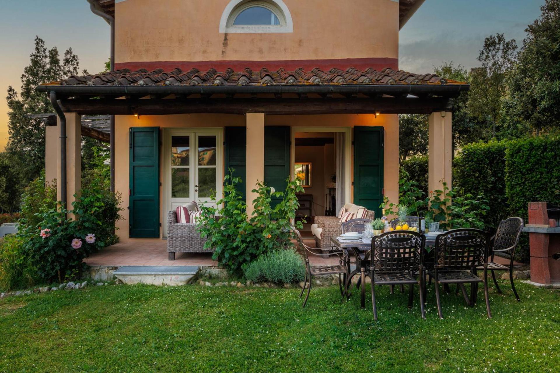 לוקה Cicale 3 Bedrooms Farmhouse With Shared Pool מראה חיצוני תמונה
